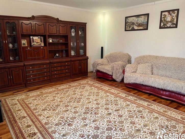 2-комн квартира ул Космонавтов, 24/1,  д. 24/1