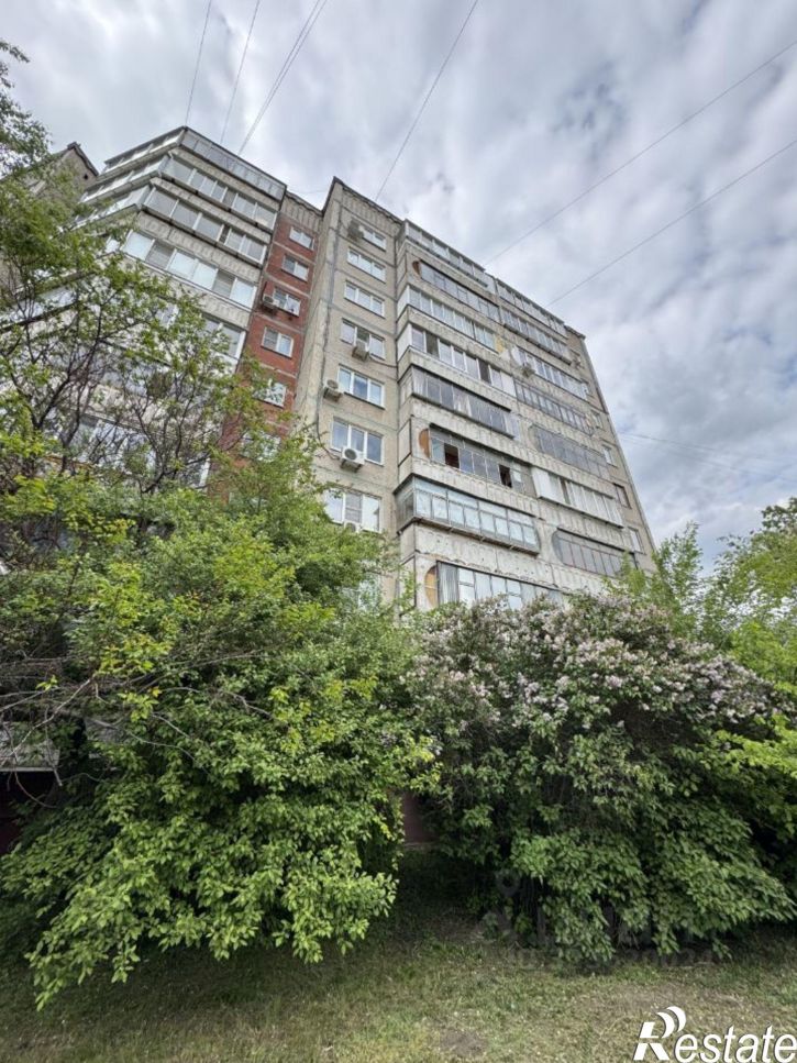 2-комн квартира пр-кт Имени 60-летия СССР, 2,  д. 2