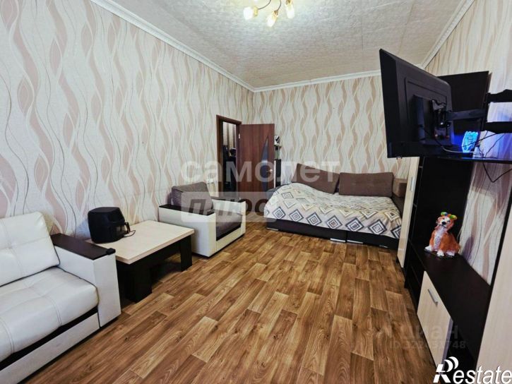 3-комн квартира улица Адмирала Лазарева, 10,  д. 10