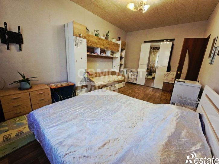 3-комн квартира улица Адмирала Лазарева, 10,  д. 10