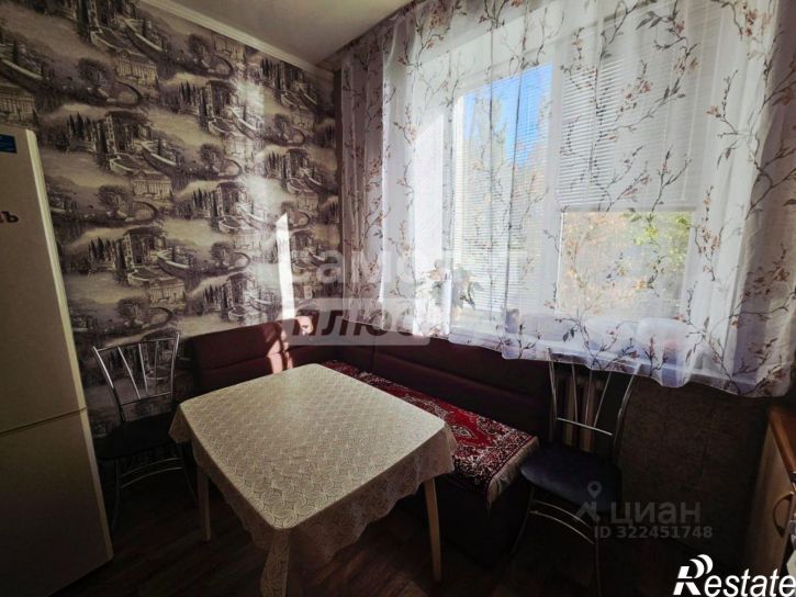 3-комн квартира улица Адмирала Лазарева, 10,  д. 10