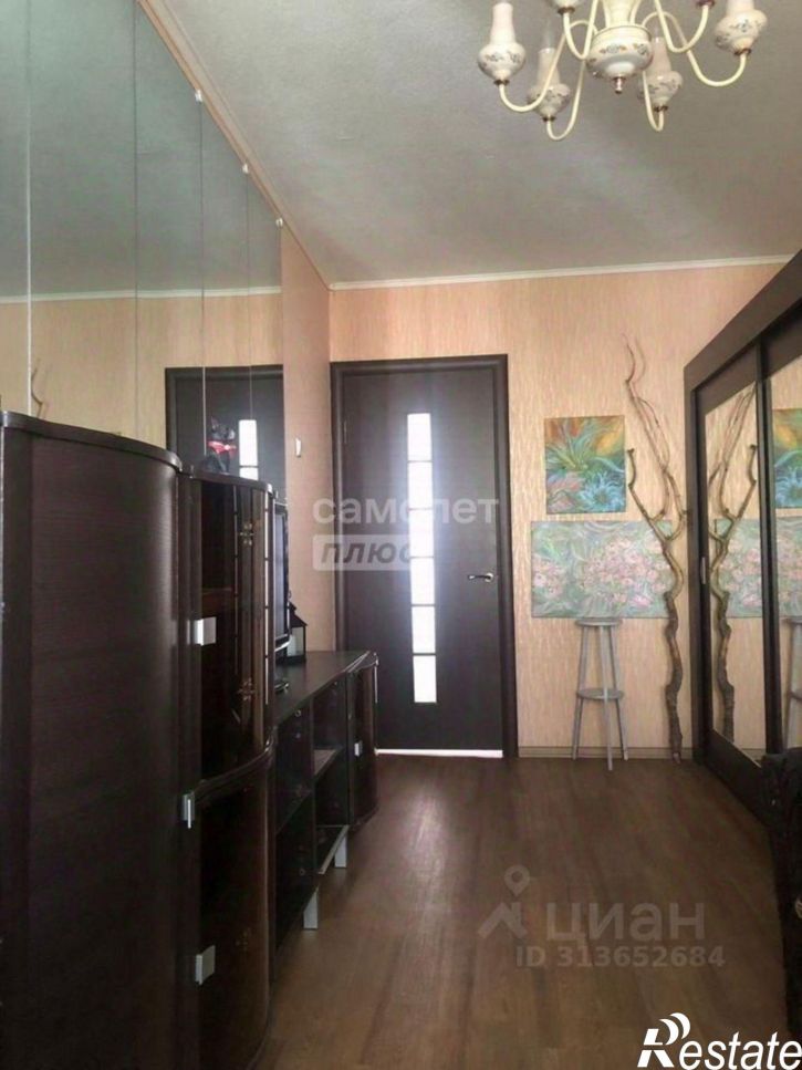 2-комн квартира Горняцкая улица, 1,  д. 1