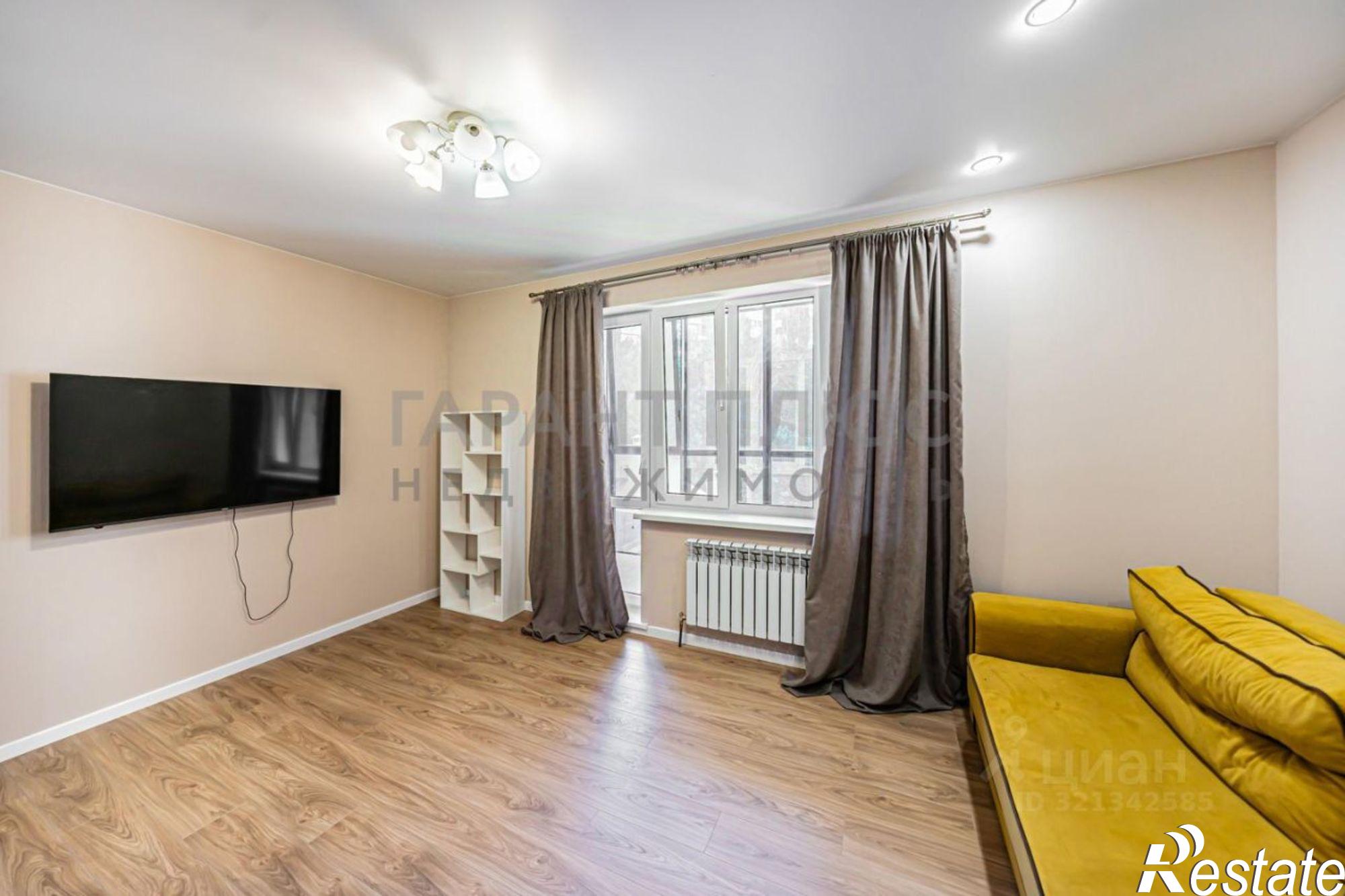 Сдать квартиру за 30 000 рублей на Нижняя Логовая улица, 11