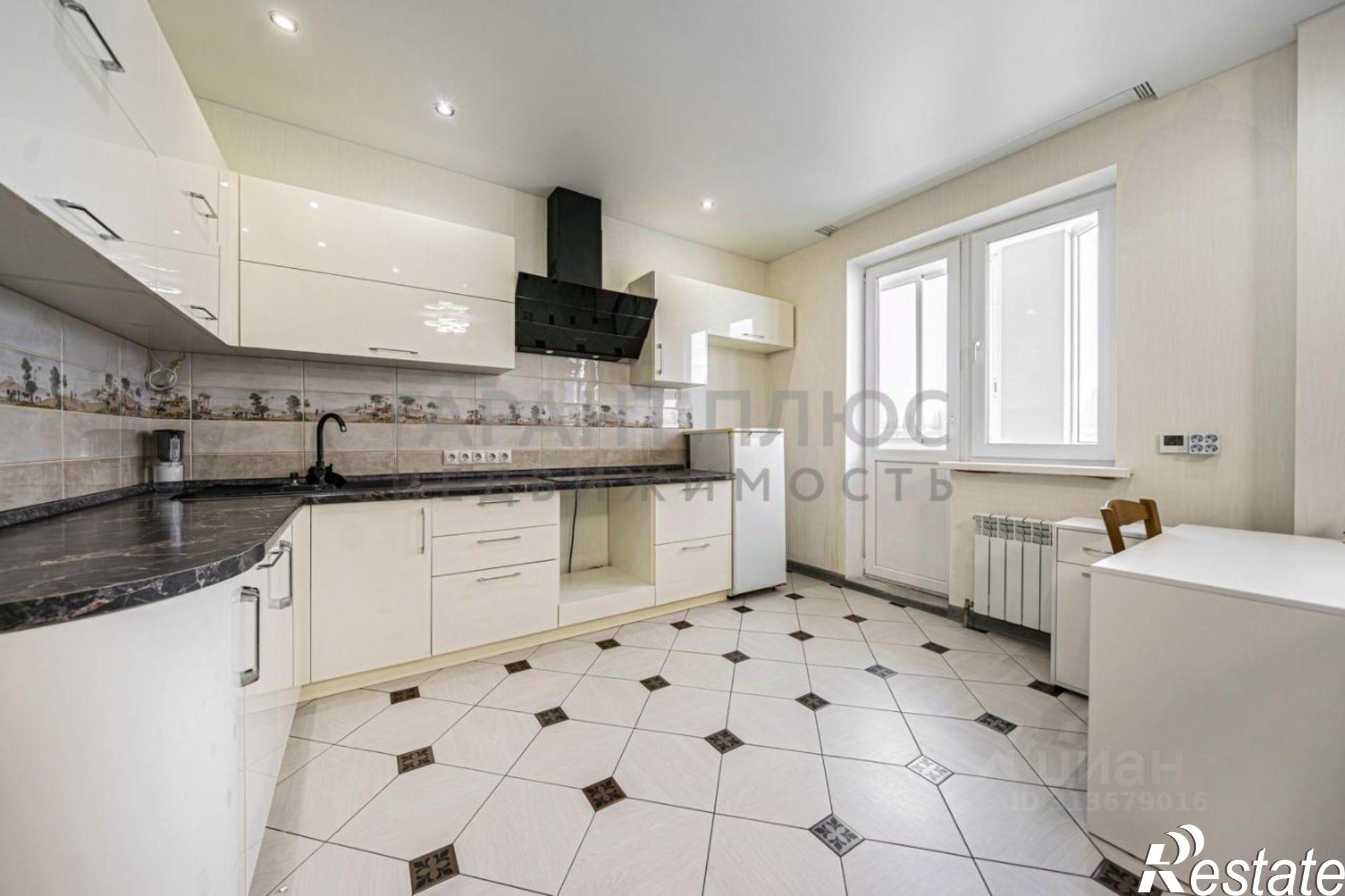 Купить квартиру за 12 540 000 рублей на ул Зегеля, 21а