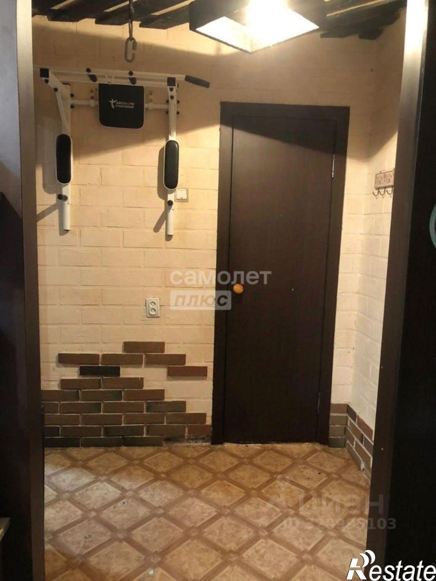 Купить квартиру за 2 200 000 рублей на улица Жуковского, 23