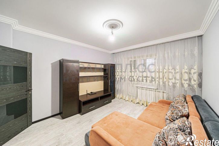 3-комн квартира улица Меркулова, 10А,  д. 10А