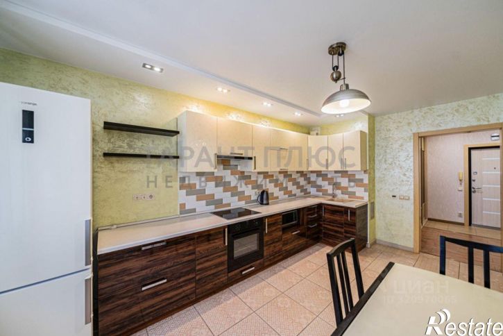 3-комн квартира ул Валентина Скороходова, 25,  д. 25