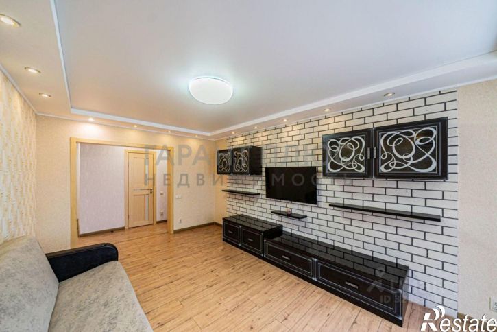 3-комн квартира ул Валентина Скороходова, 25,  д. 25