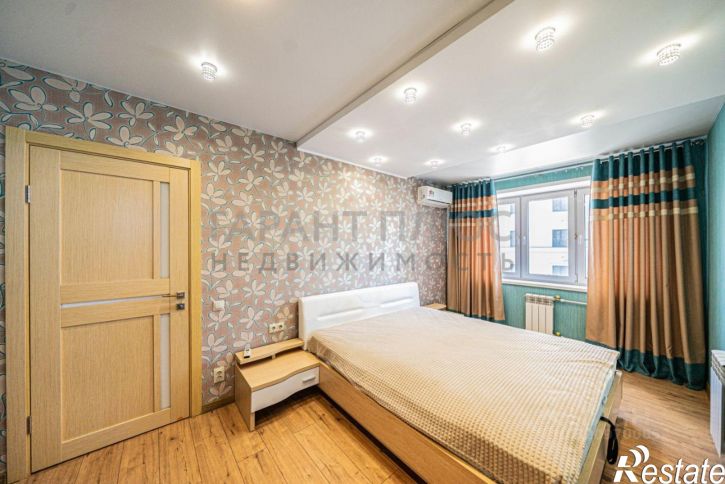 3-комн квартира ул Валентина Скороходова, 25,  д. 25