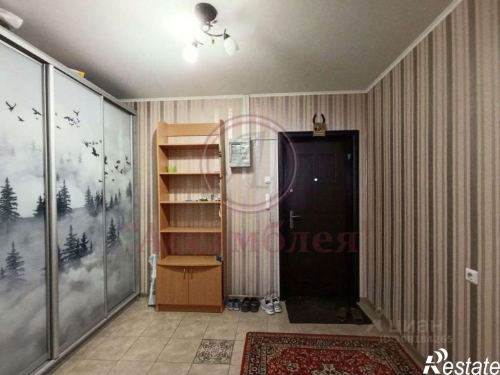 3-комн квартира улица Свиридова, 11,  д. 11