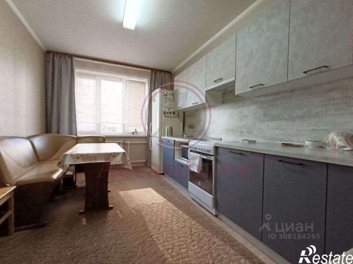 3-комн квартира улица Свиридова, 11,  д. 11