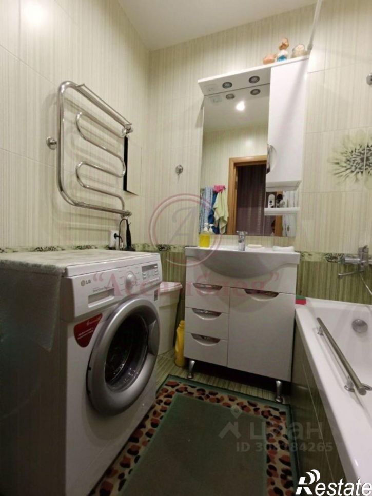 3-комн квартира улица Свиридова, 11,  д. 11