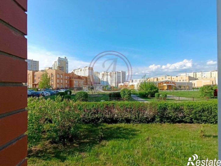 3-комн квартира улица Свиридова, 11,  д. 11