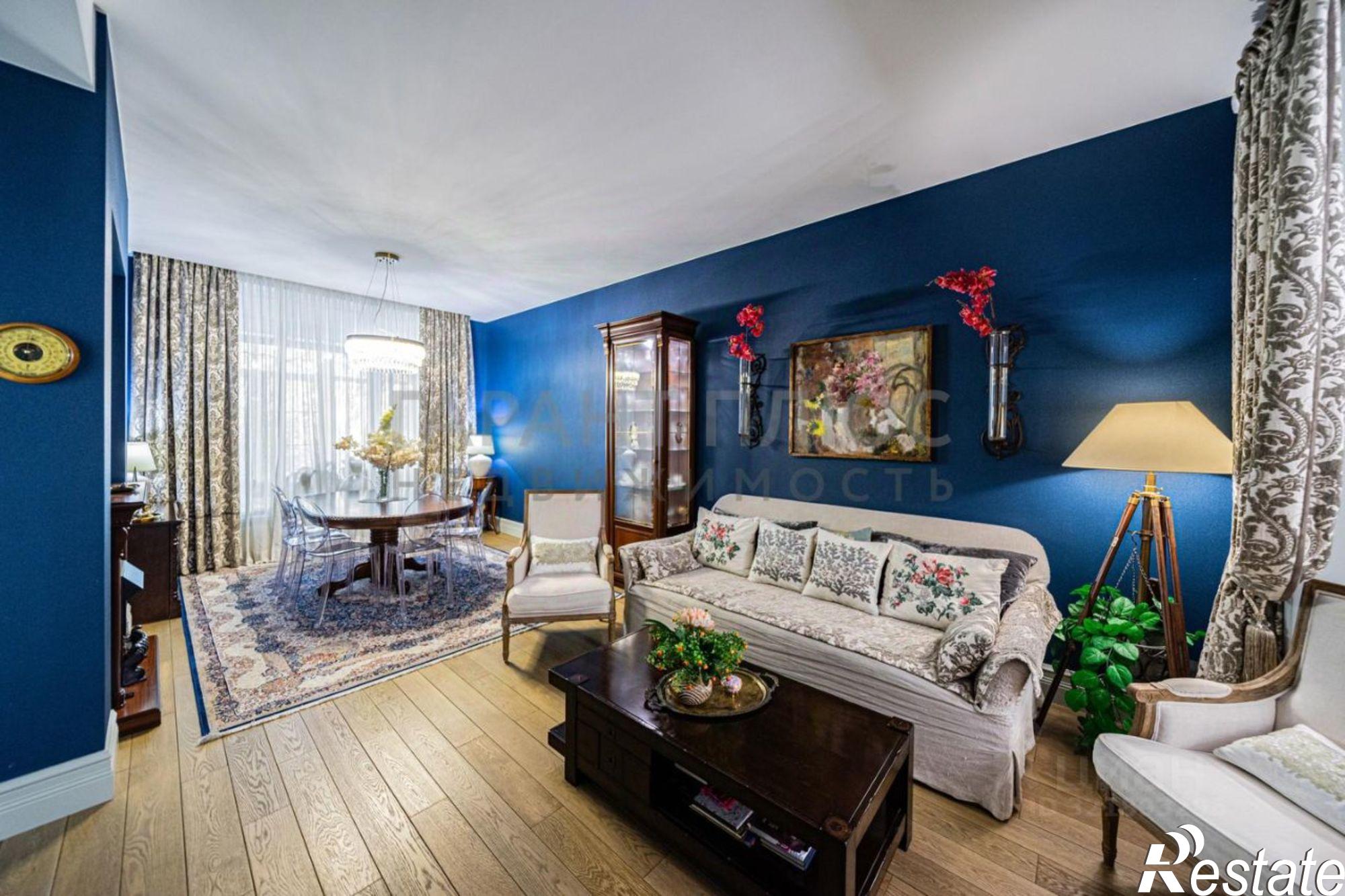 Сдать дачу, дом, коттедж за 200 000 рублей на ул Нижняя Логовая, 4