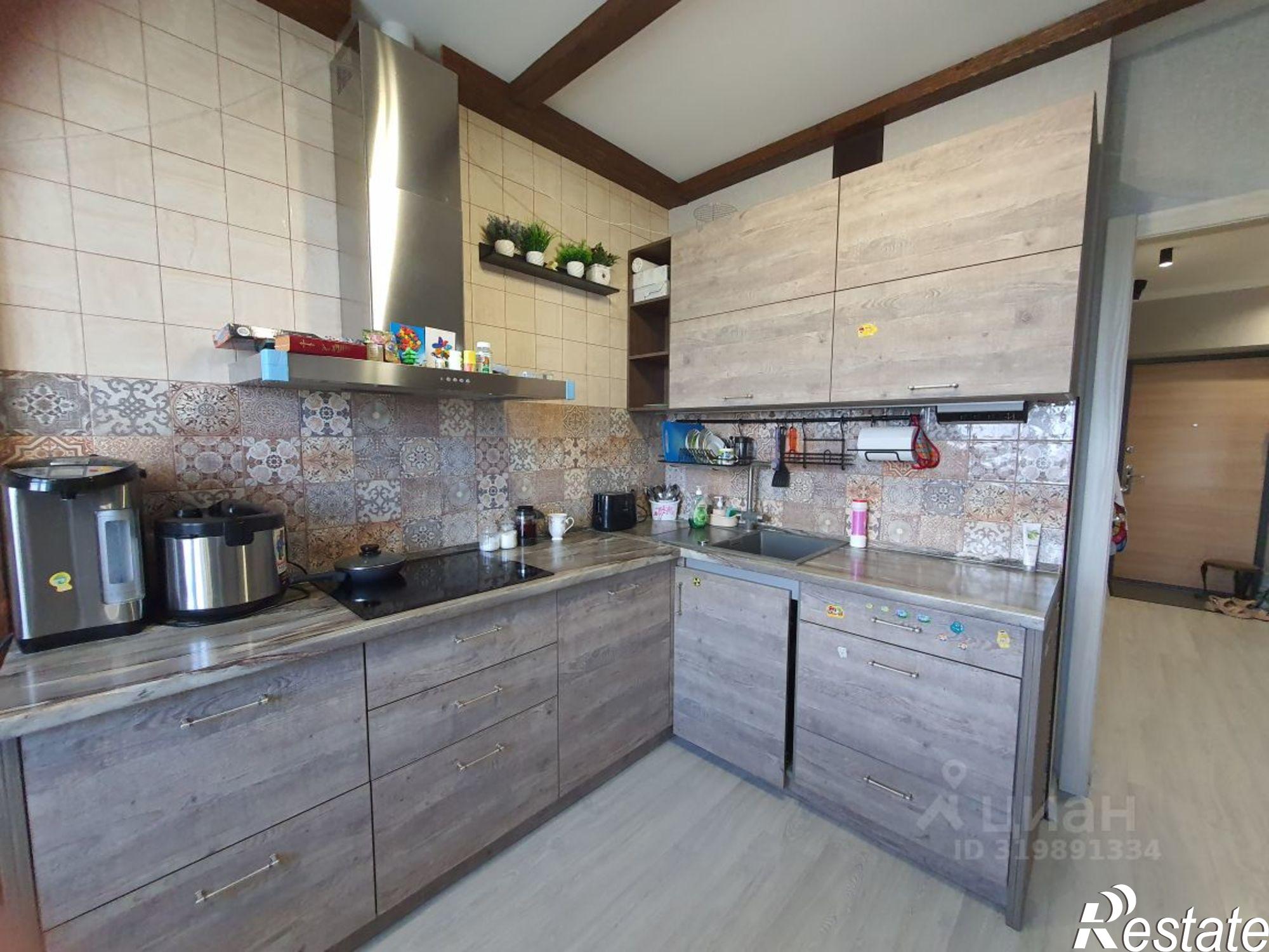 Купить квартиру за 10 000 000 рублей на ул Гагарина, 145