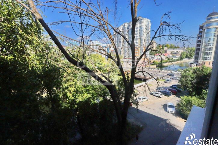 3-комн квартира ул Малые Ключи, 1,  д. 1