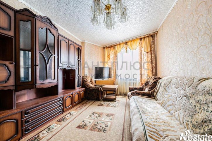 3-комн квартира улица Папина, 17Б,  д. 17Б