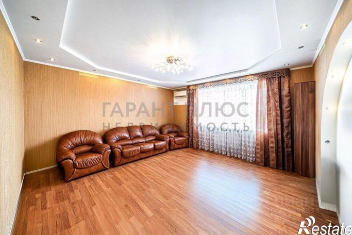 3-комн квартира улица Гагарина, 137,  д. 137