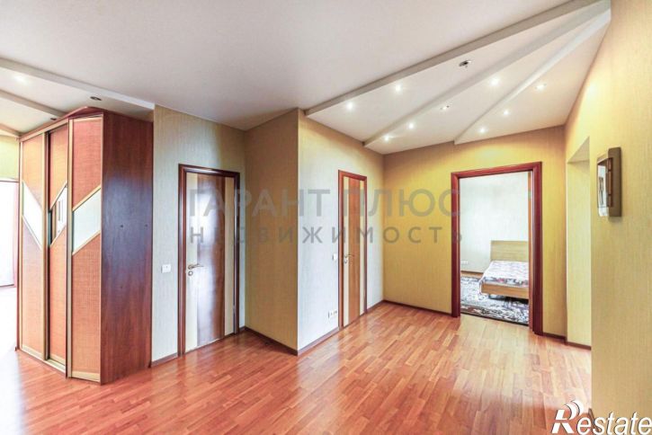 3-комн квартира улица Гагарина, 137,  д. 137