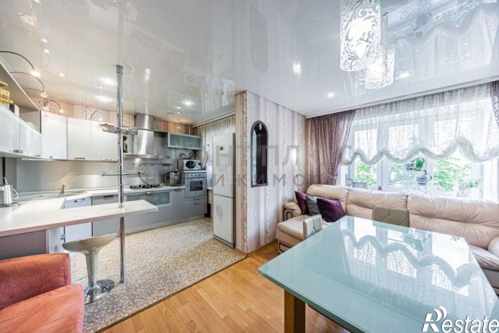 3-комн квартира ул 8 Марта, 3,  д. 3