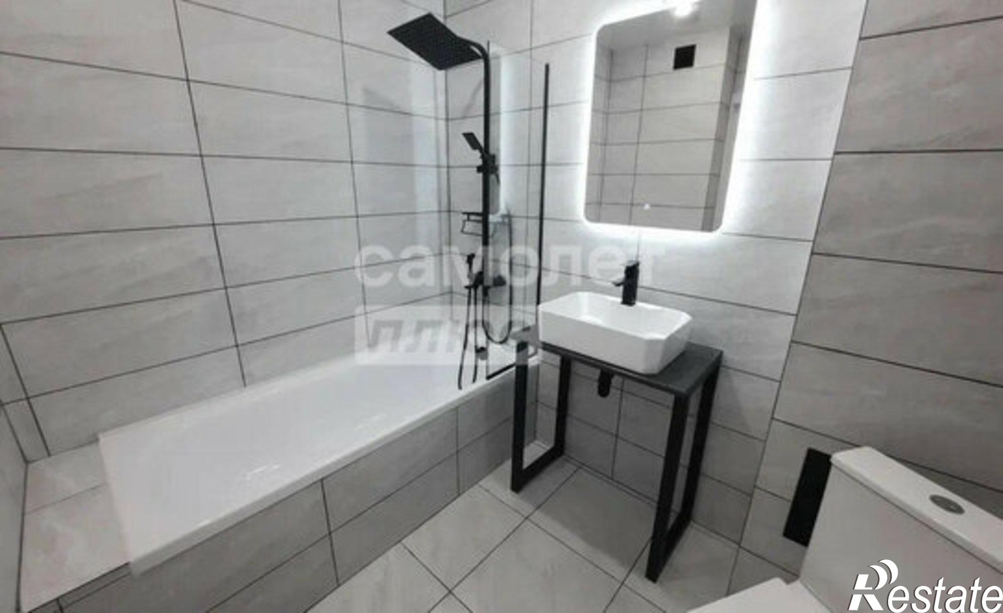 Купить квартиру за 5 600 000 рублей на улица А.Г. Стаханова, 77к1