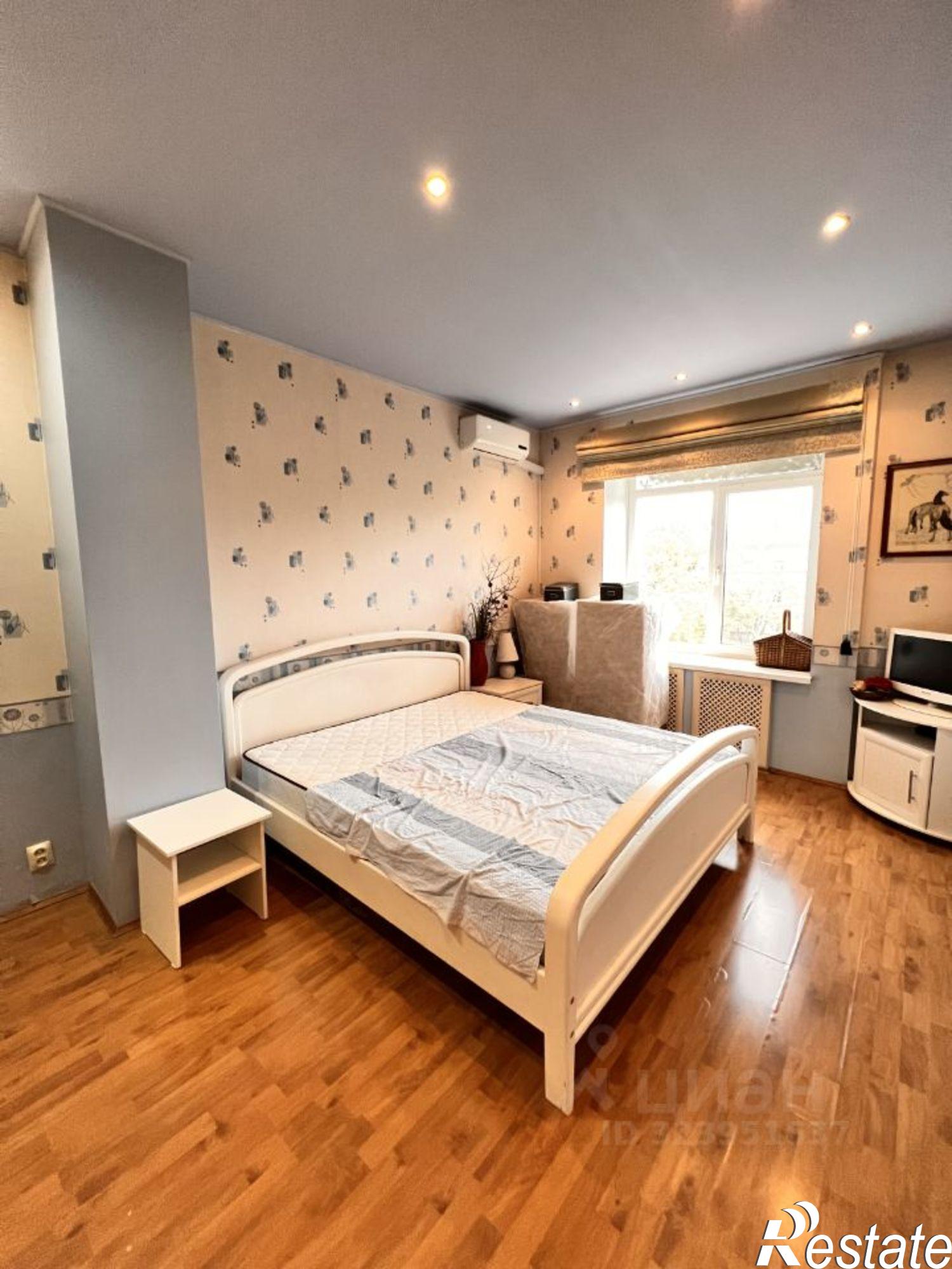 Купить квартиру за 4 500 000 рублей на Ленина-Соборная пл, 3