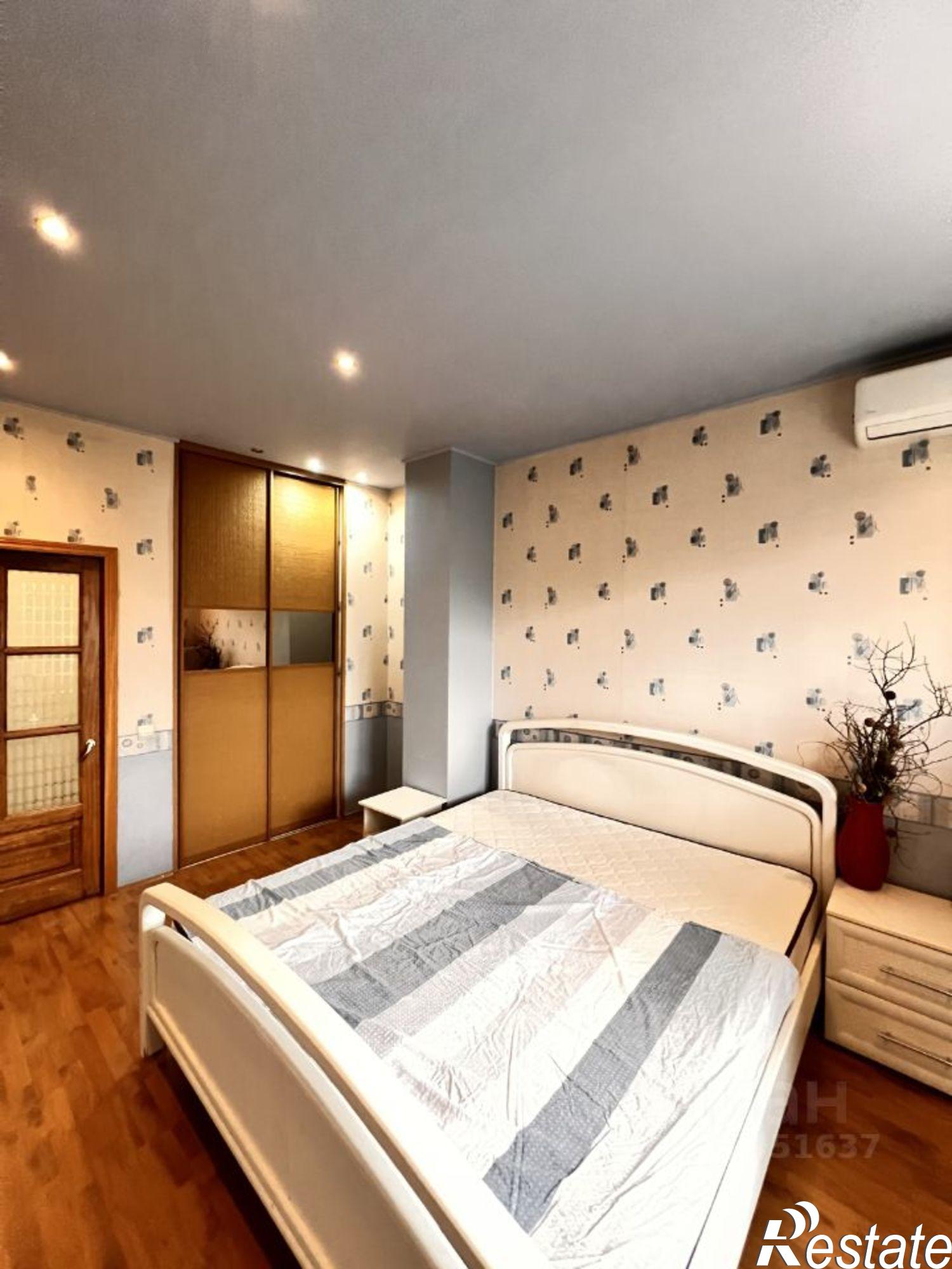 Купить квартиру за 4 500 000 рублей на Ленина-Соборная пл, 3