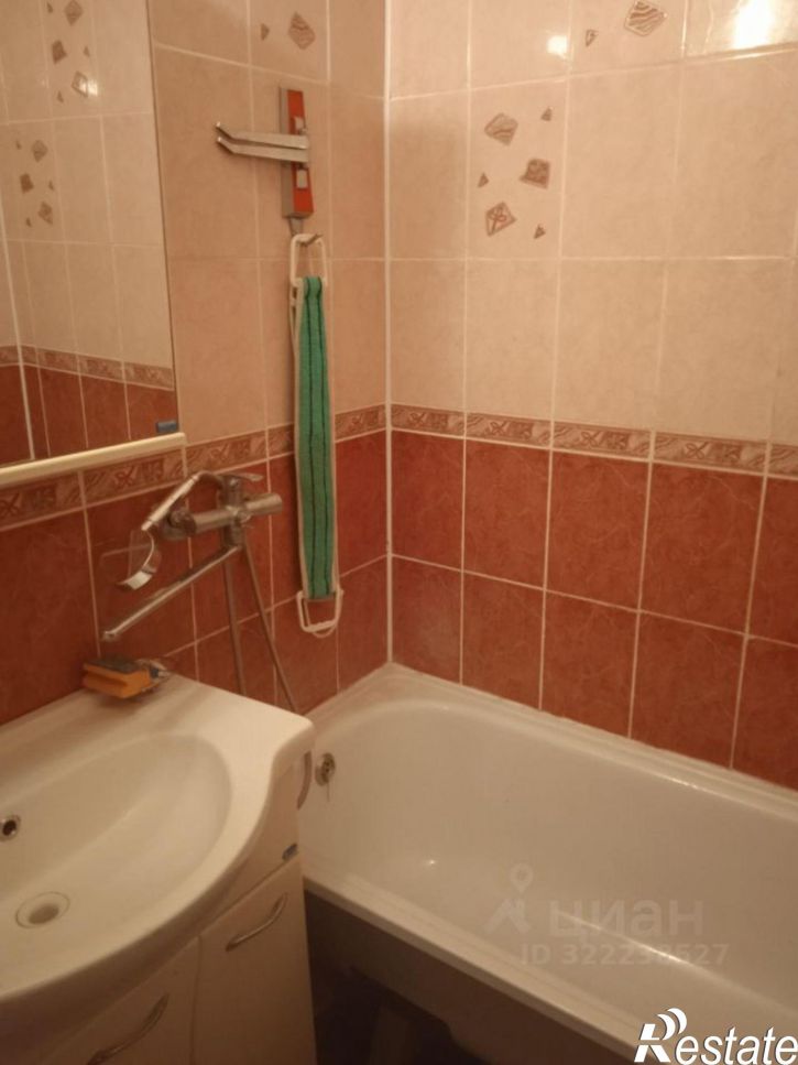 2-комн квартира мкр 15-й, 34,  д. 34