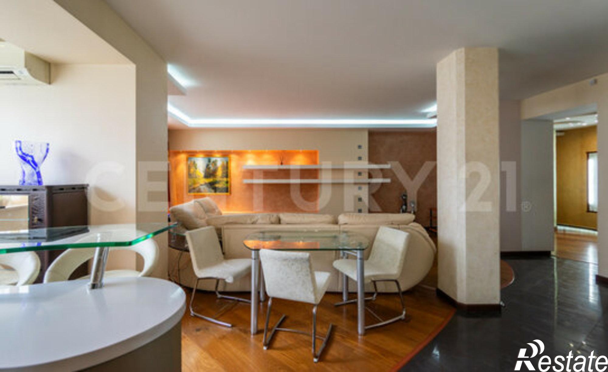 Купить квартиру за 14 300 000 рублей на ул П.И.Смородина, 7