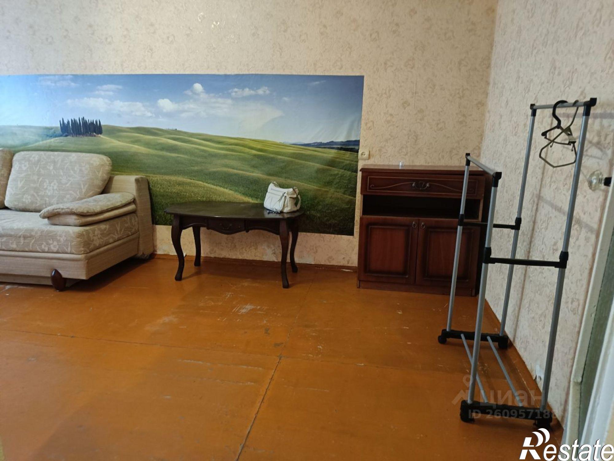 Сдать квартиру за 12 000 рублей на проспект Победы, 19