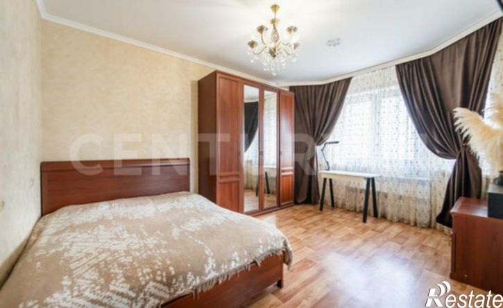 2-комн квартира улица Свиридова, 17,  д. 17