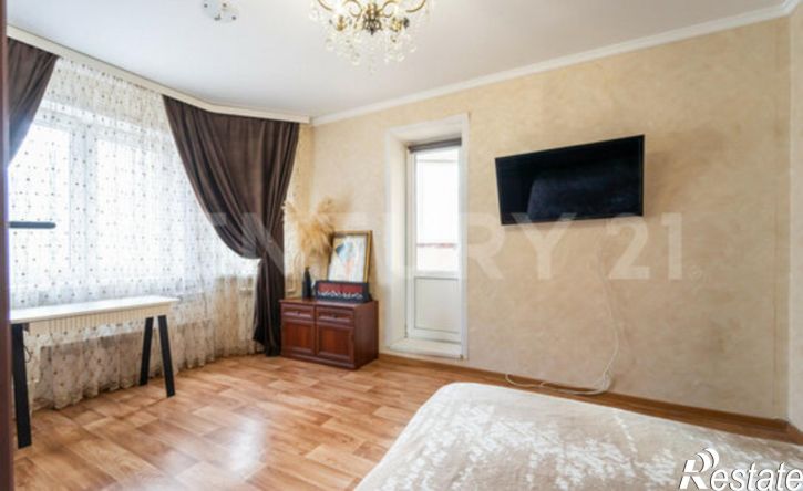 2-комн квартира улица Свиридова, 17,  д. 17