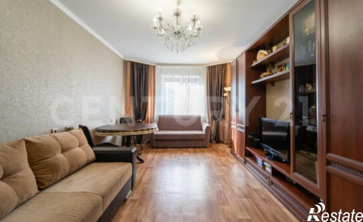 2-комн квартира улица Свиридова, 17,  д. 17