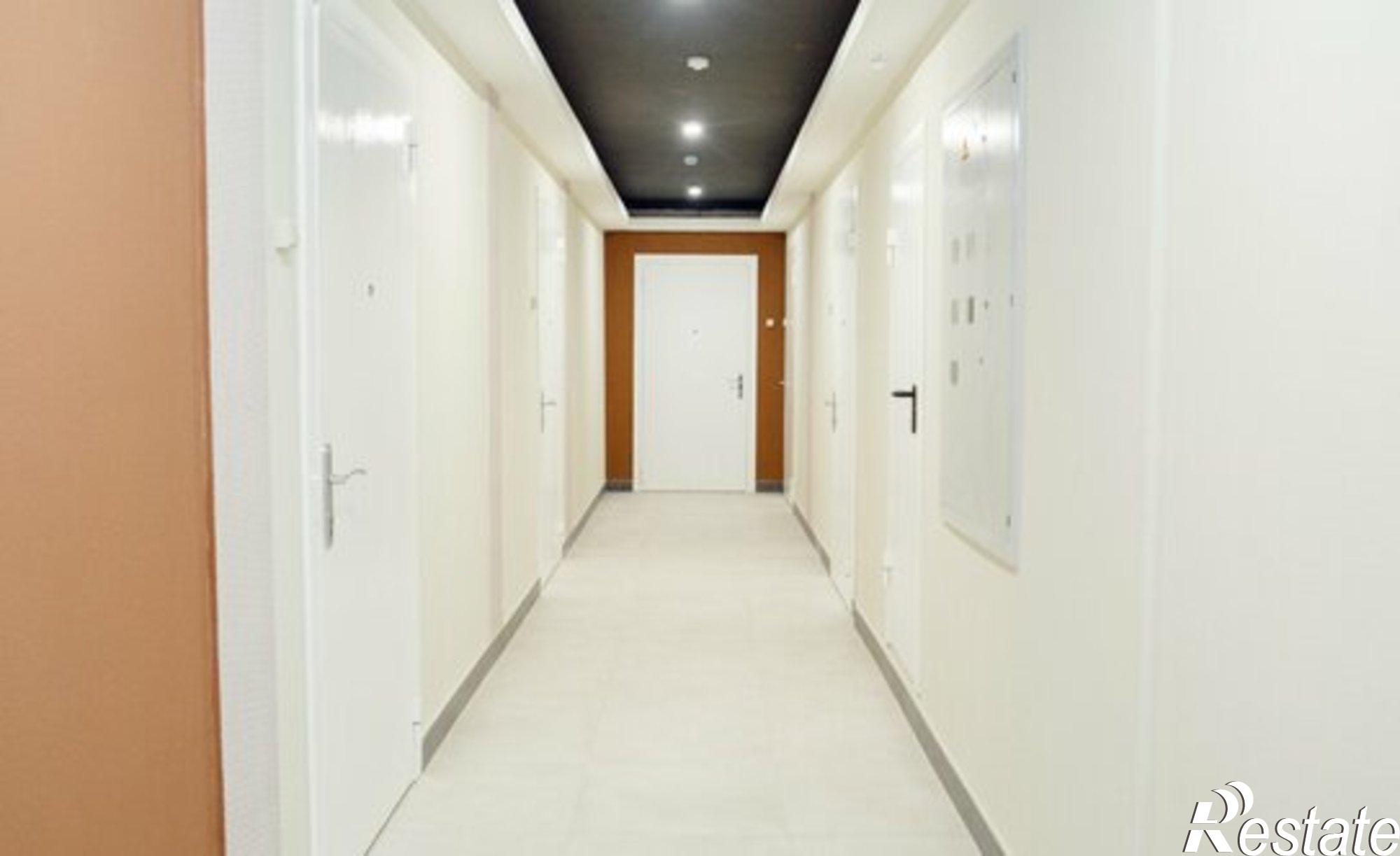 Купить квартиру за 3 963 280 рублей на улица Перова, 11