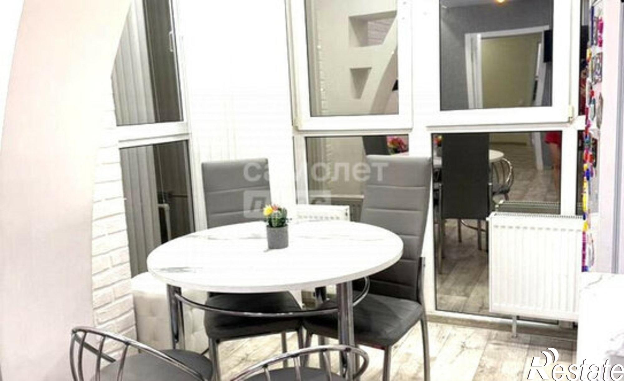 Купить квартиру за 8 550 000 рублей на улица Свиридова, 10