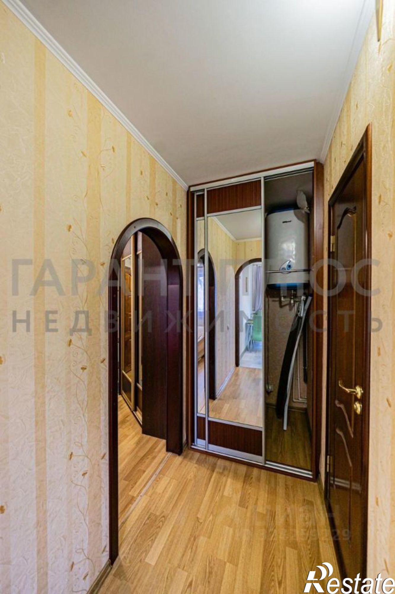 Сдать квартиру за 40 000 рублей на Торговая пл, 4