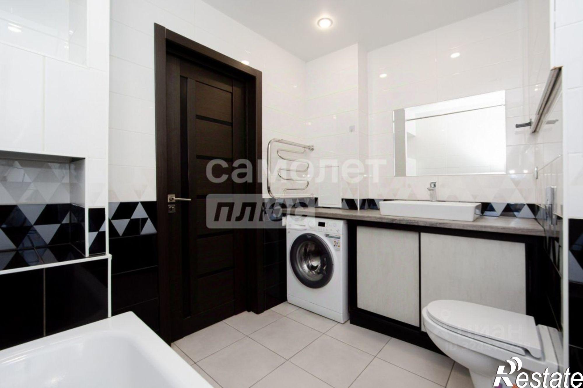 Купить квартиру за 8 600 000 рублей на улица Свиридова, 14