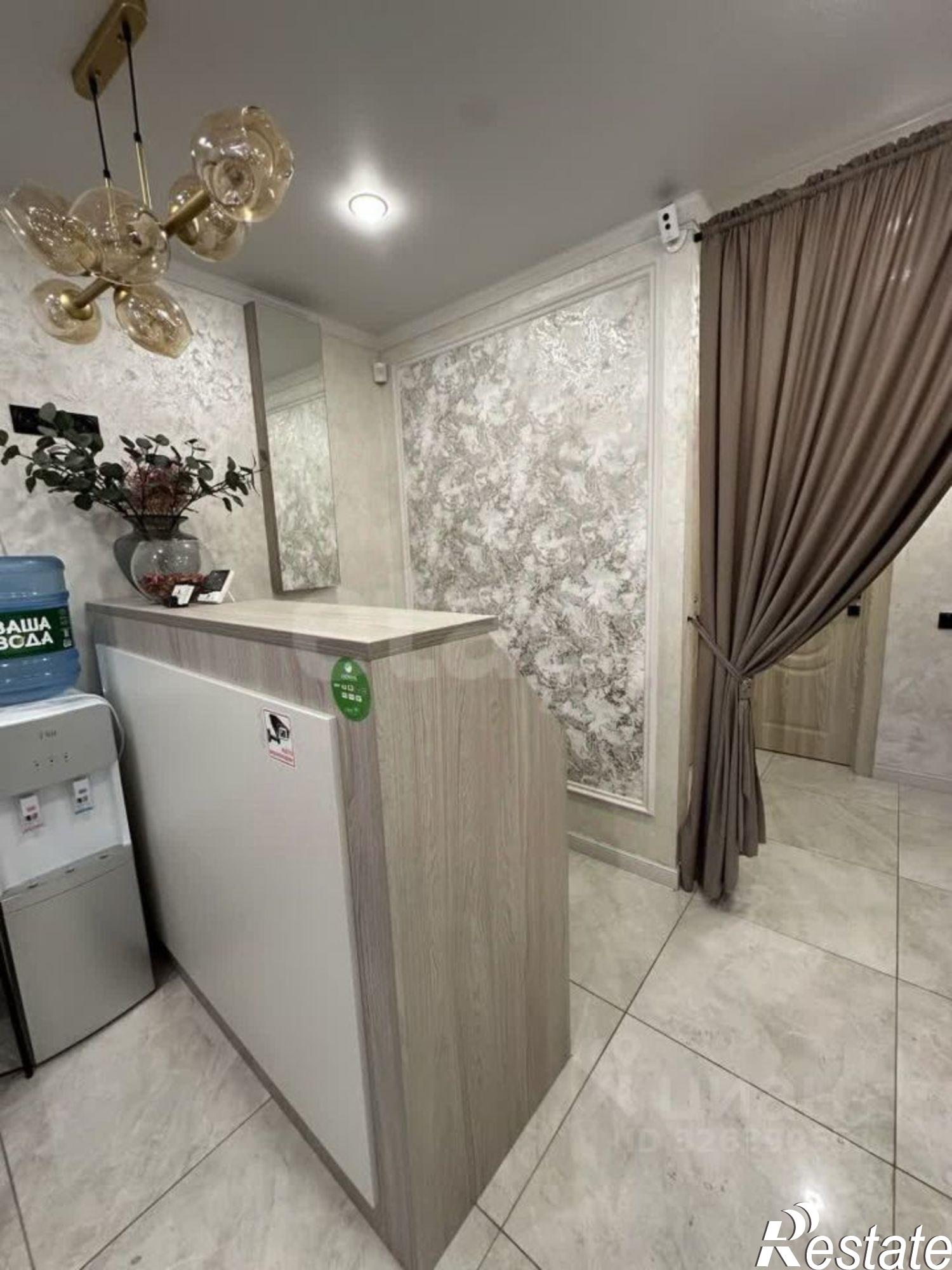 Купить офис, помещение под офис за 10 442 000 рублей на ул Бехтеева С.С., 5