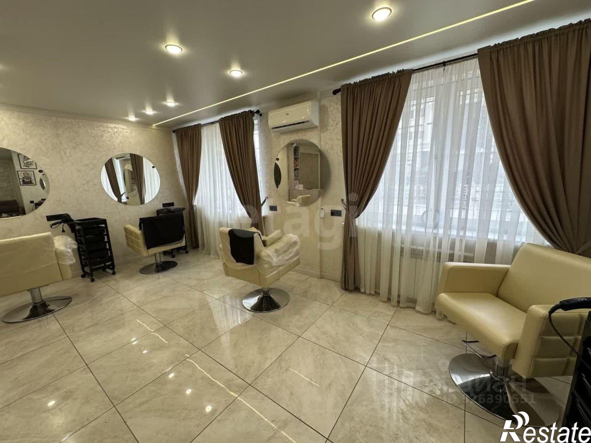 Купить офис, помещение под офис за 10 442 000 рублей на ул Бехтеева С.С., 5