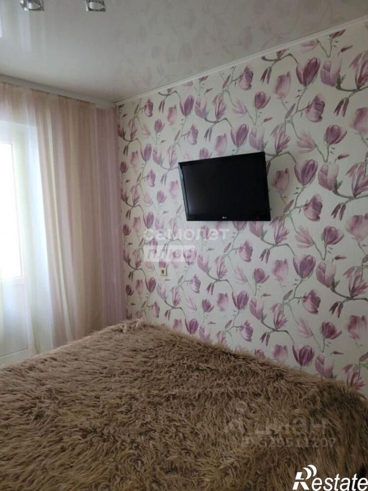 4-комн квартира ул А.Г. Стаханова, 42а,  д. 42а