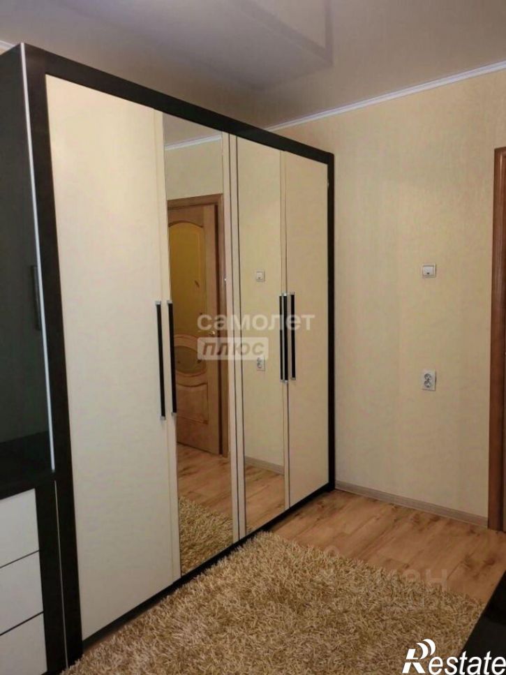 4-комн квартира ул А.Г. Стаханова, 42а,  д. 42а