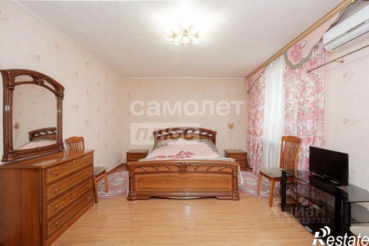 4-комн квартира ул Ушинского, 9,  д. 9
