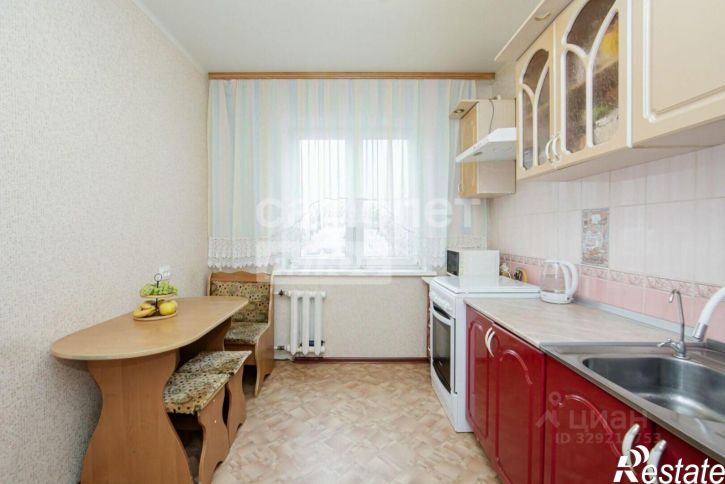 3-комн квартира ул Ульяны Громовой, 7,  д. 7