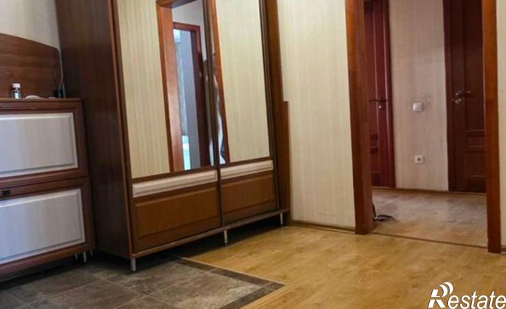 3-комн квартира улица Папина, 31А,  д. 31А