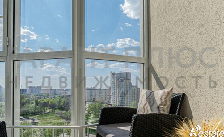 3-комн квартира проспект Победы, 103,  д. 103