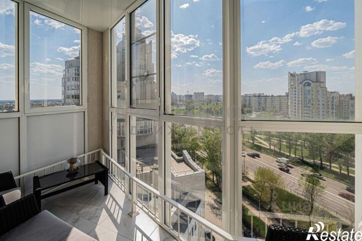 3-комн квартира пр-кт Победы, 103,  д. 103