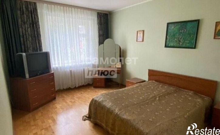 2-комн квартира улица Валентины Терешковой, 13Б,  д. 13Б