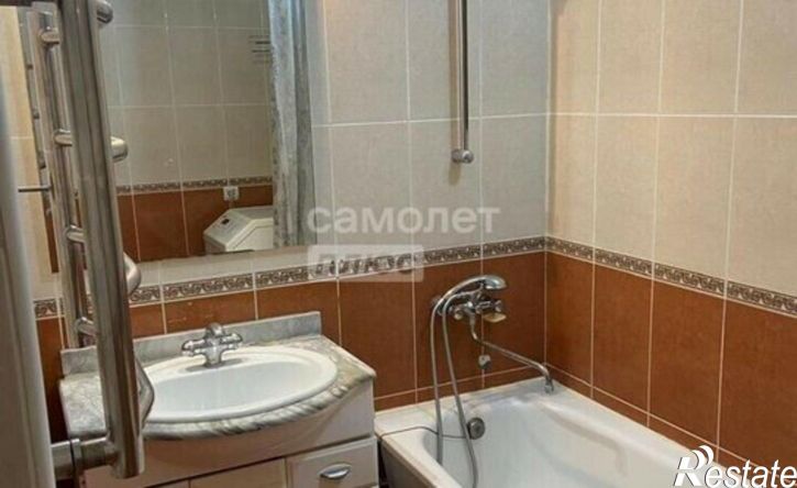 2-комн квартира улица Валентины Терешковой, 13Б,  д. 13Б