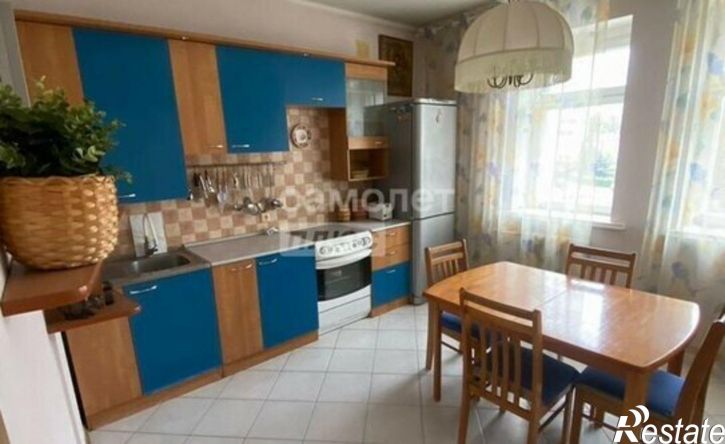 2-комн квартира улица Валентины Терешковой, 13Б,  д. 13Б