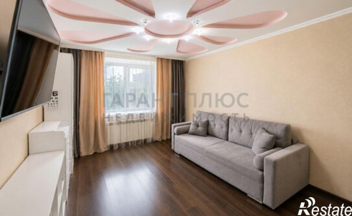 2-комн квартира улица Славянова, 1,  д. 1